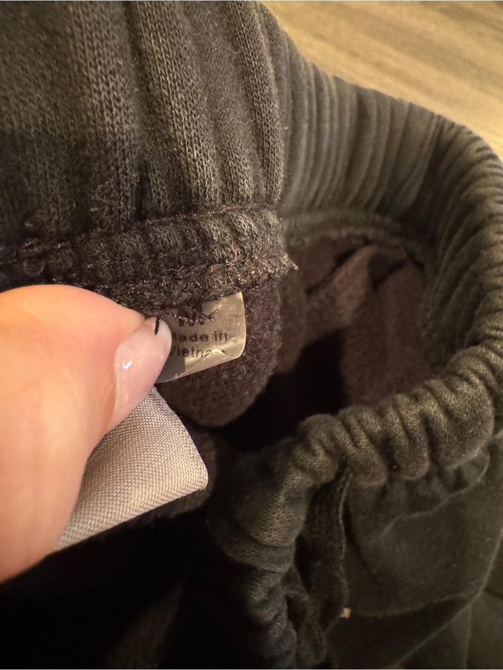 Fear of God Essentials Black Sweatpants - Picture 4 of 6